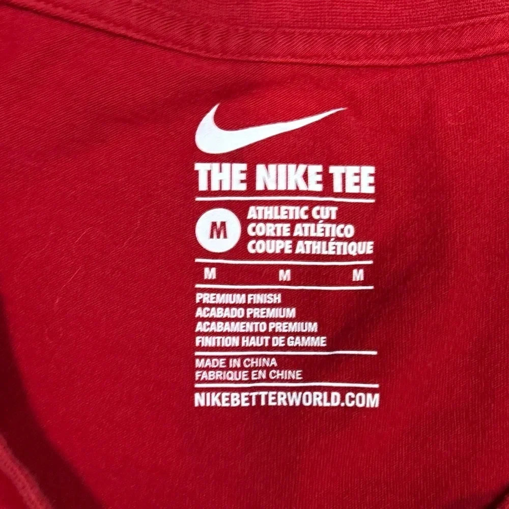 Nike USA Olympic Team Red V-Neck Tee Women’s Top Short Sleeve Size Medium